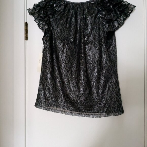 Robbi & Nikki Ruffled Shirt - Picture 3 of 4